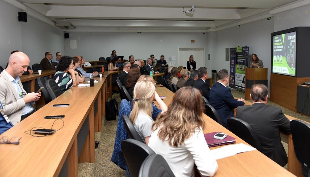 seminario-em-joinville-debate-desafios-da-sustentabilidade-para-o-profissional-da-contabilidade