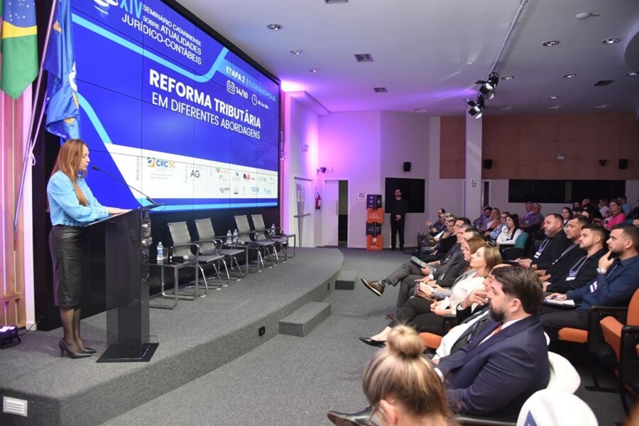 profissionais-da-contabilidade-e-do-direito-debatem-reforma-tributaria-na-2-etapa-do-xiv-seminario-catarinense-sobre-atualidades-juridico-contabeis