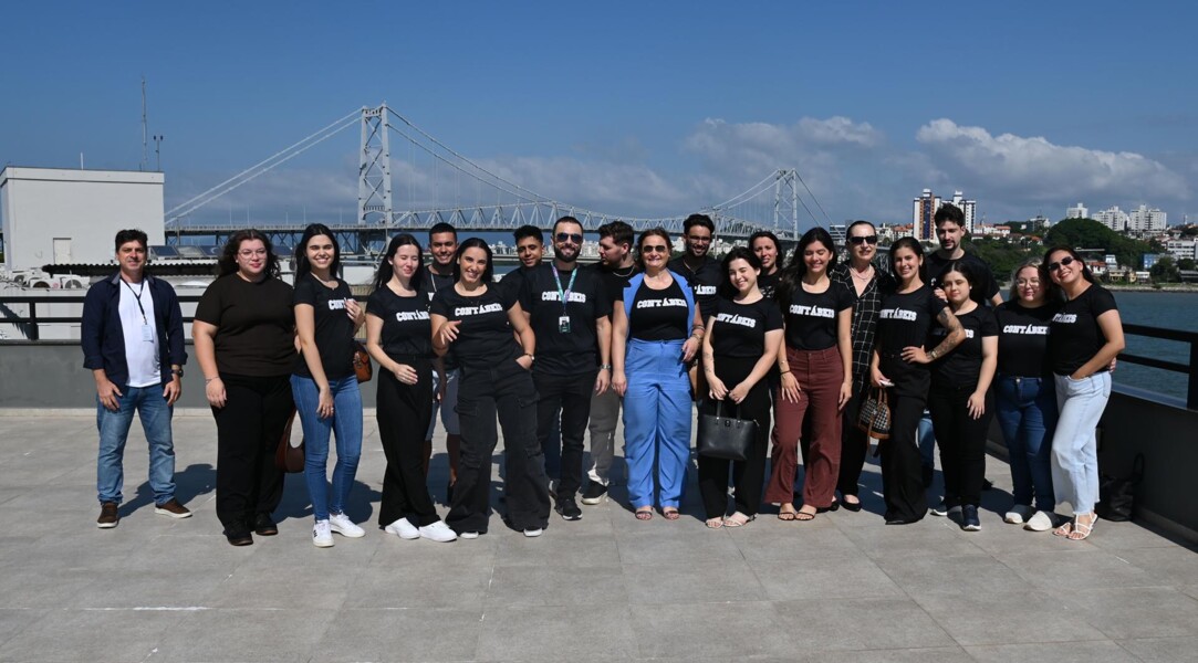 academicos-do-curso-de-ciencias-contabeis-da-uniavan-tem-dia-de-visita-ao-crcsc